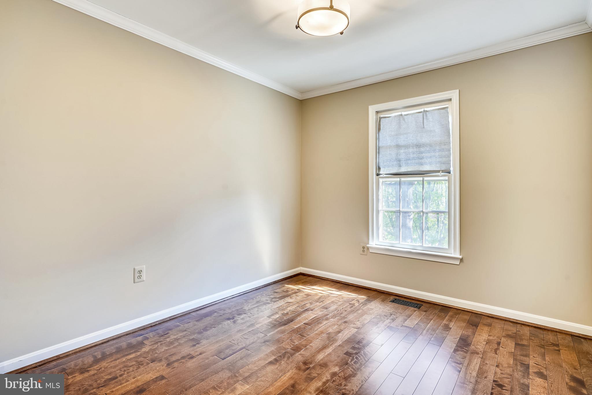 HUNTER VILLAGE - Residential