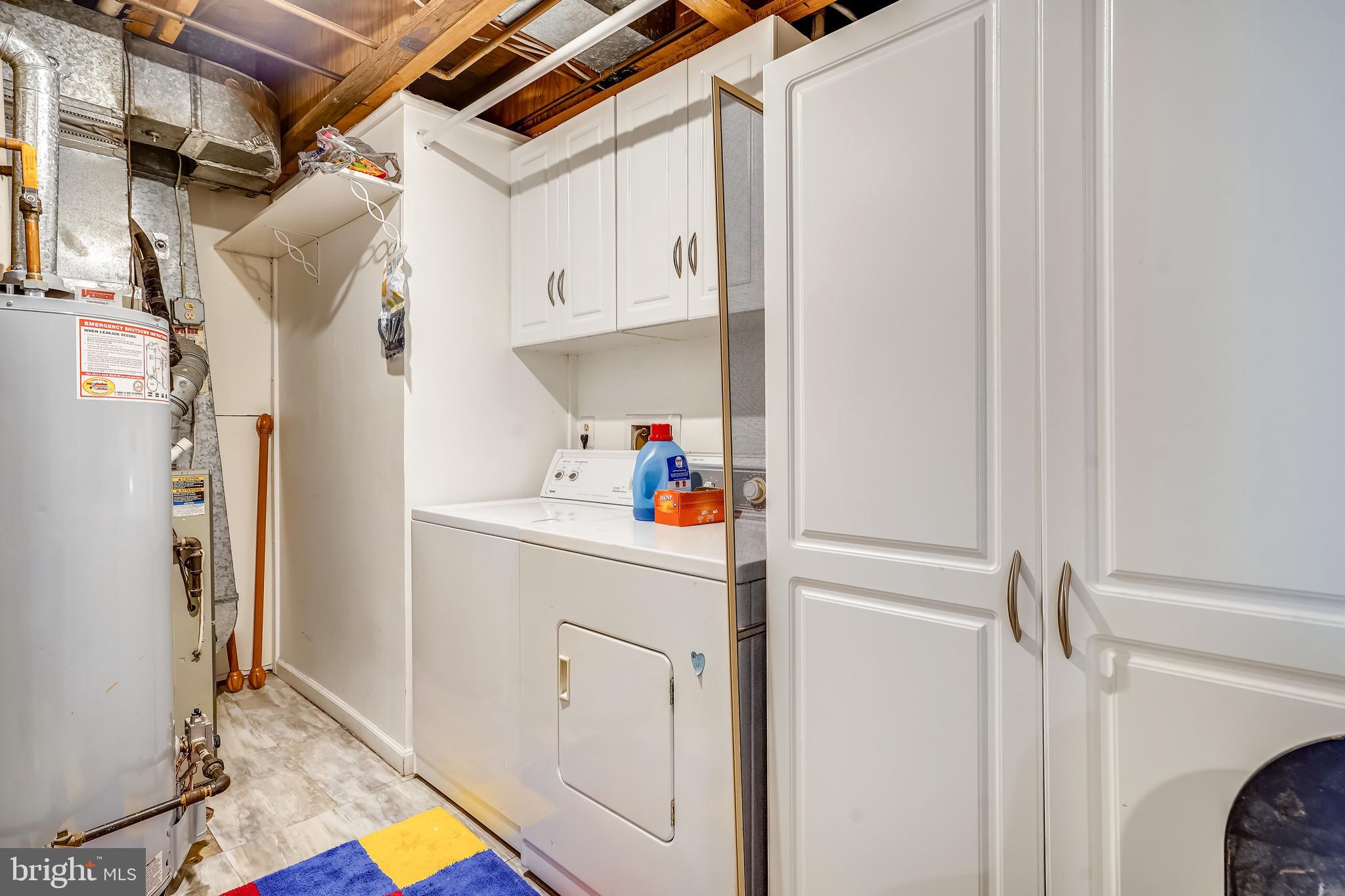 HUNTER VILLAGE - Residential