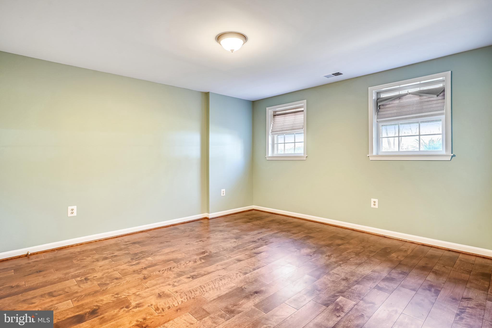 HUNTER VILLAGE - Residential