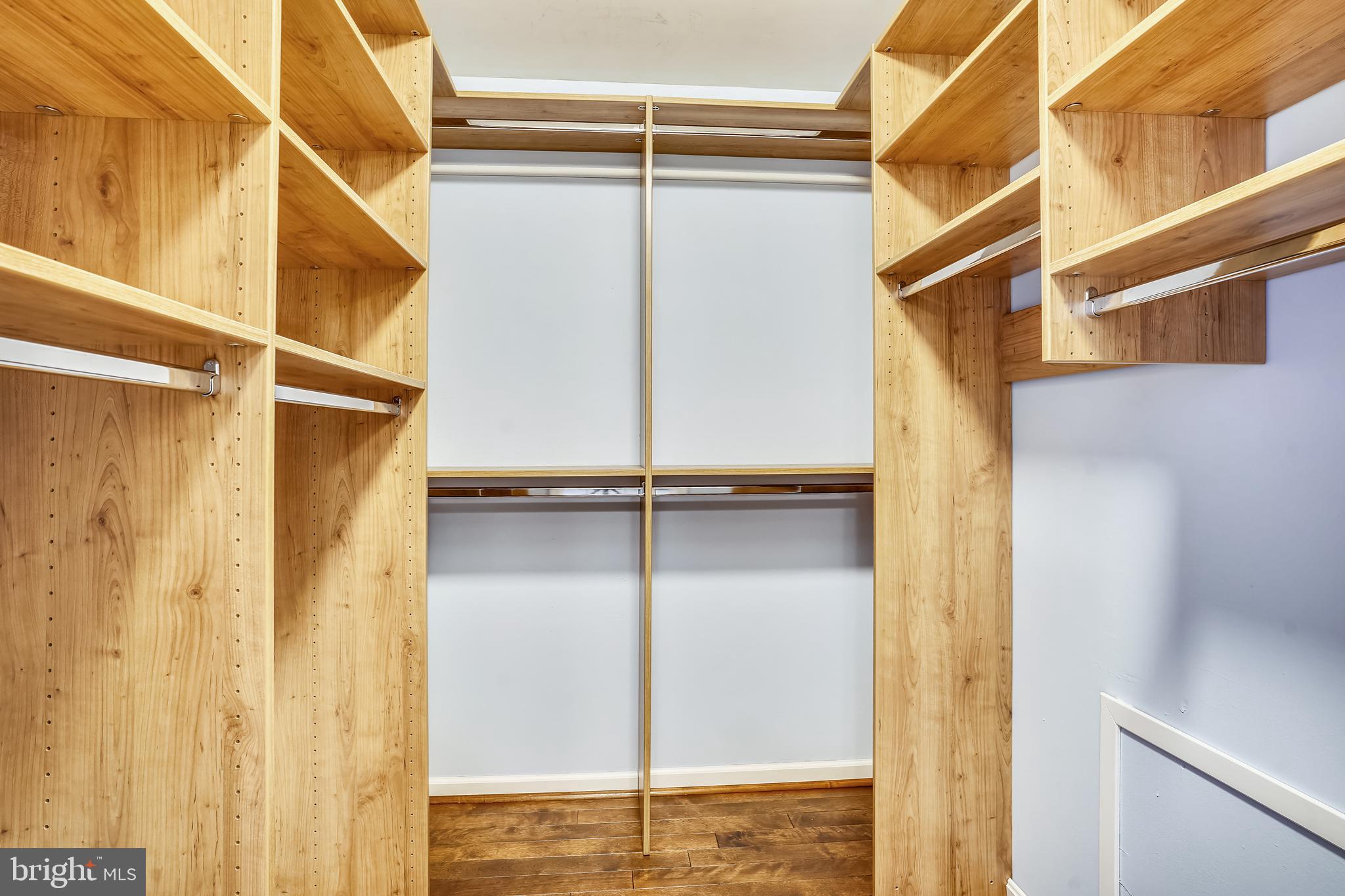 HUNTER VILLAGE - Residential