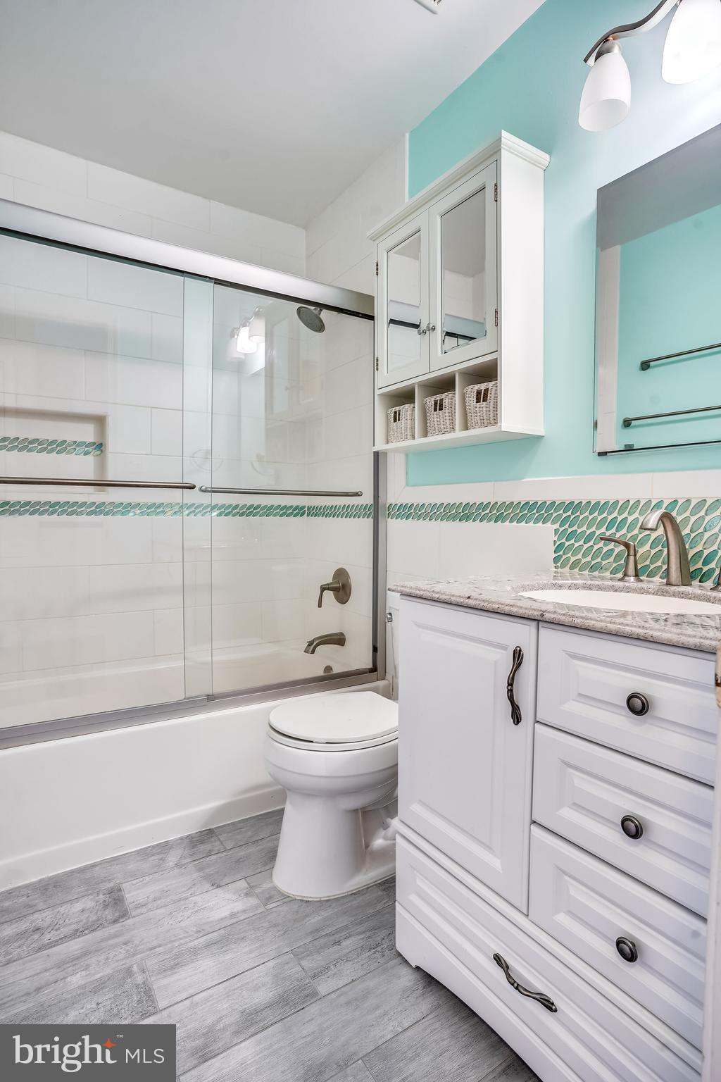 HUNTER VILLAGE - Residential