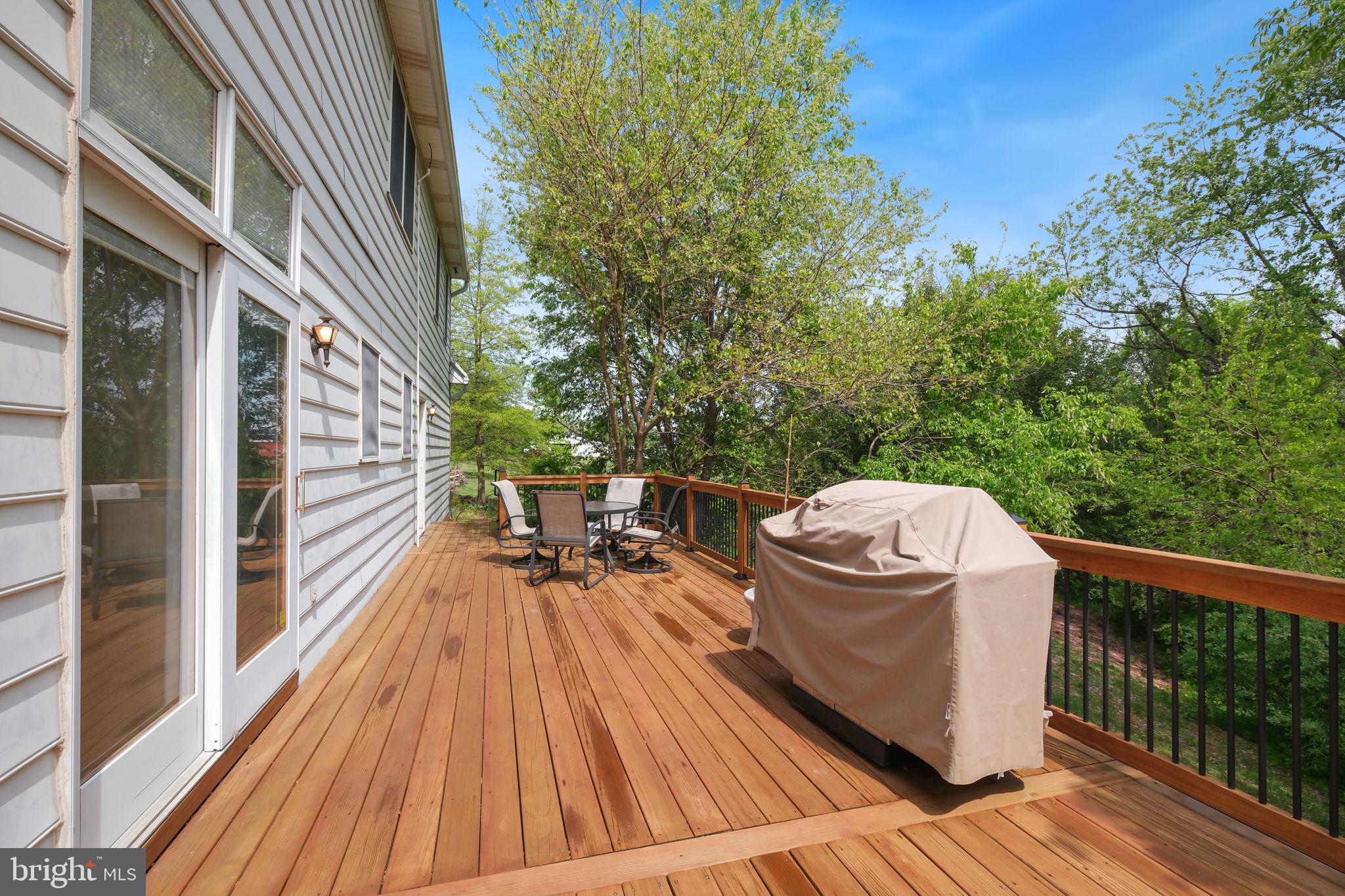 FLINTRIDGE - Residential