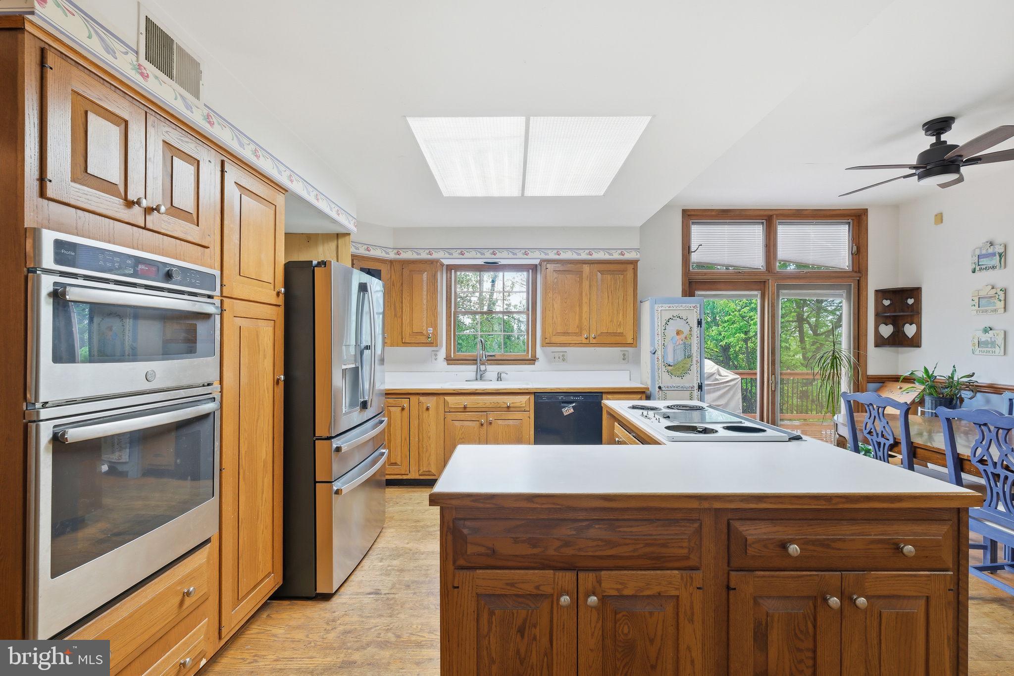 FLINTRIDGE - Residential