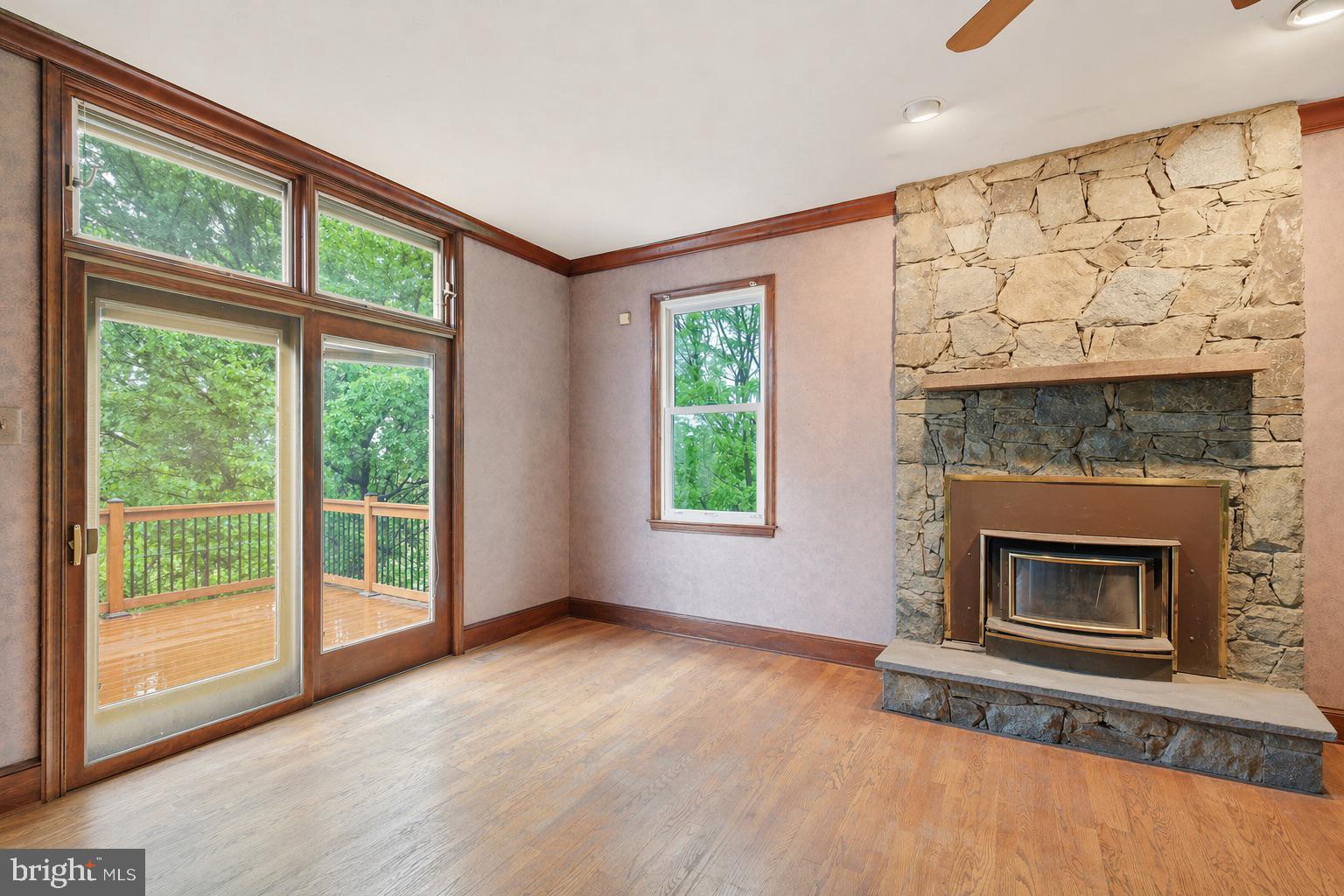 FLINTRIDGE - Residential