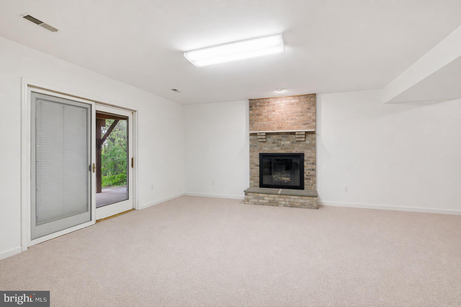 FLINTRIDGE - Residential