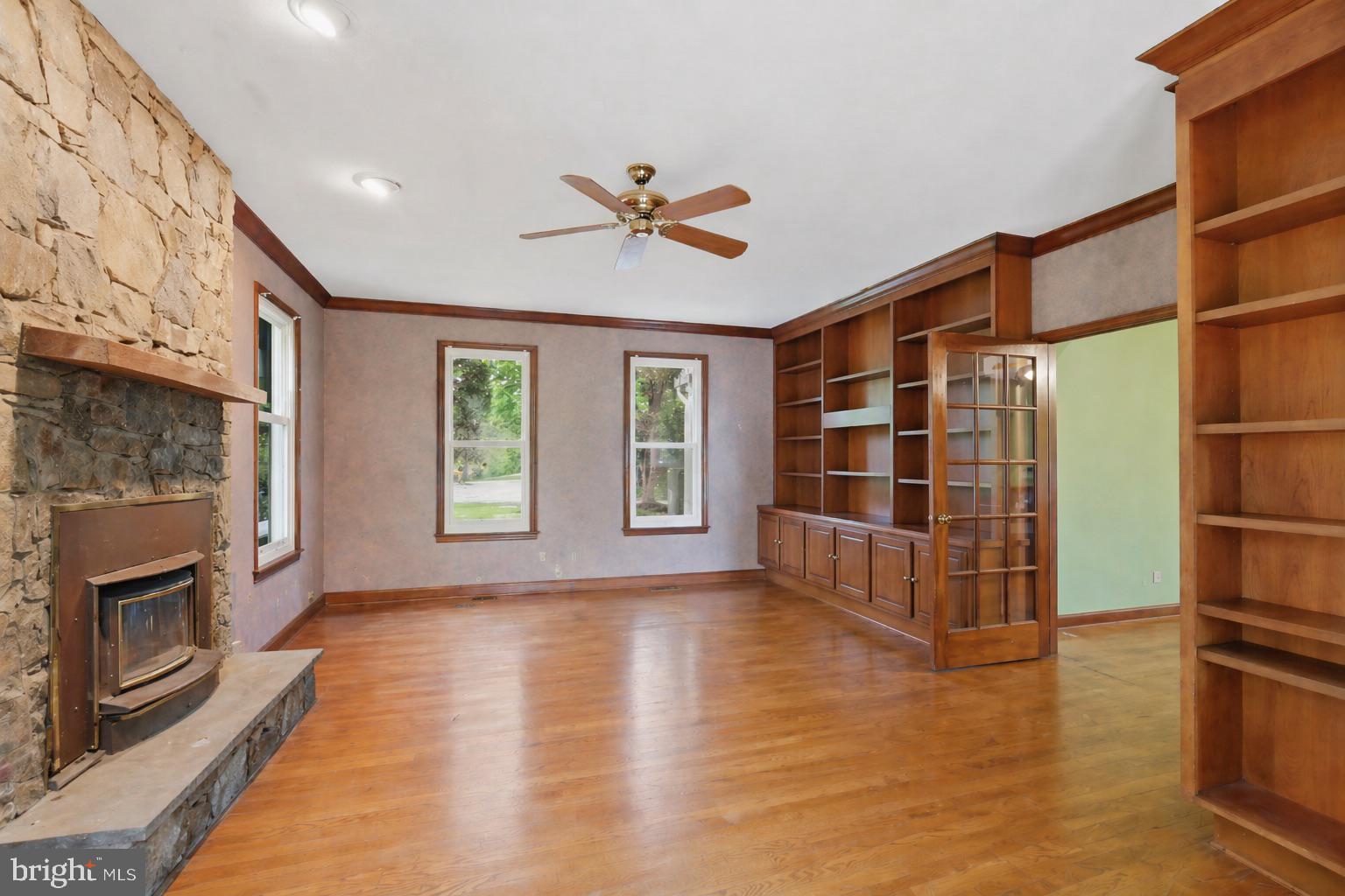 FLINTRIDGE - Residential