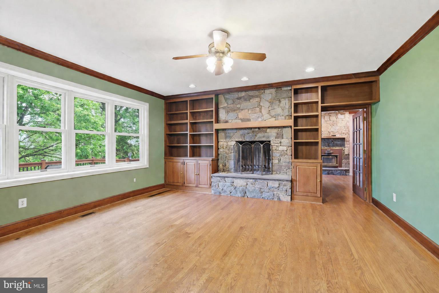 FLINTRIDGE - Residential