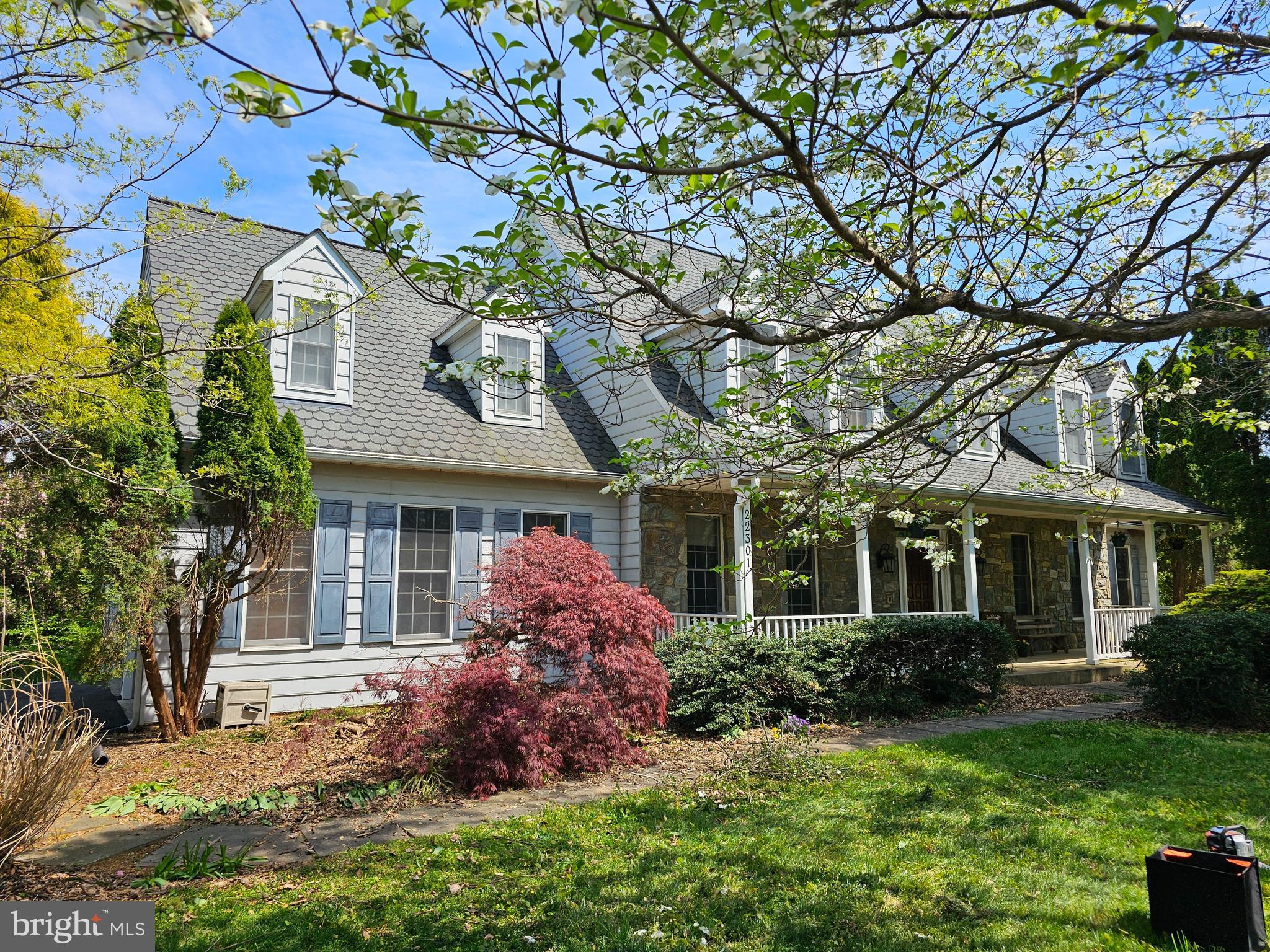FLINTRIDGE - Residential