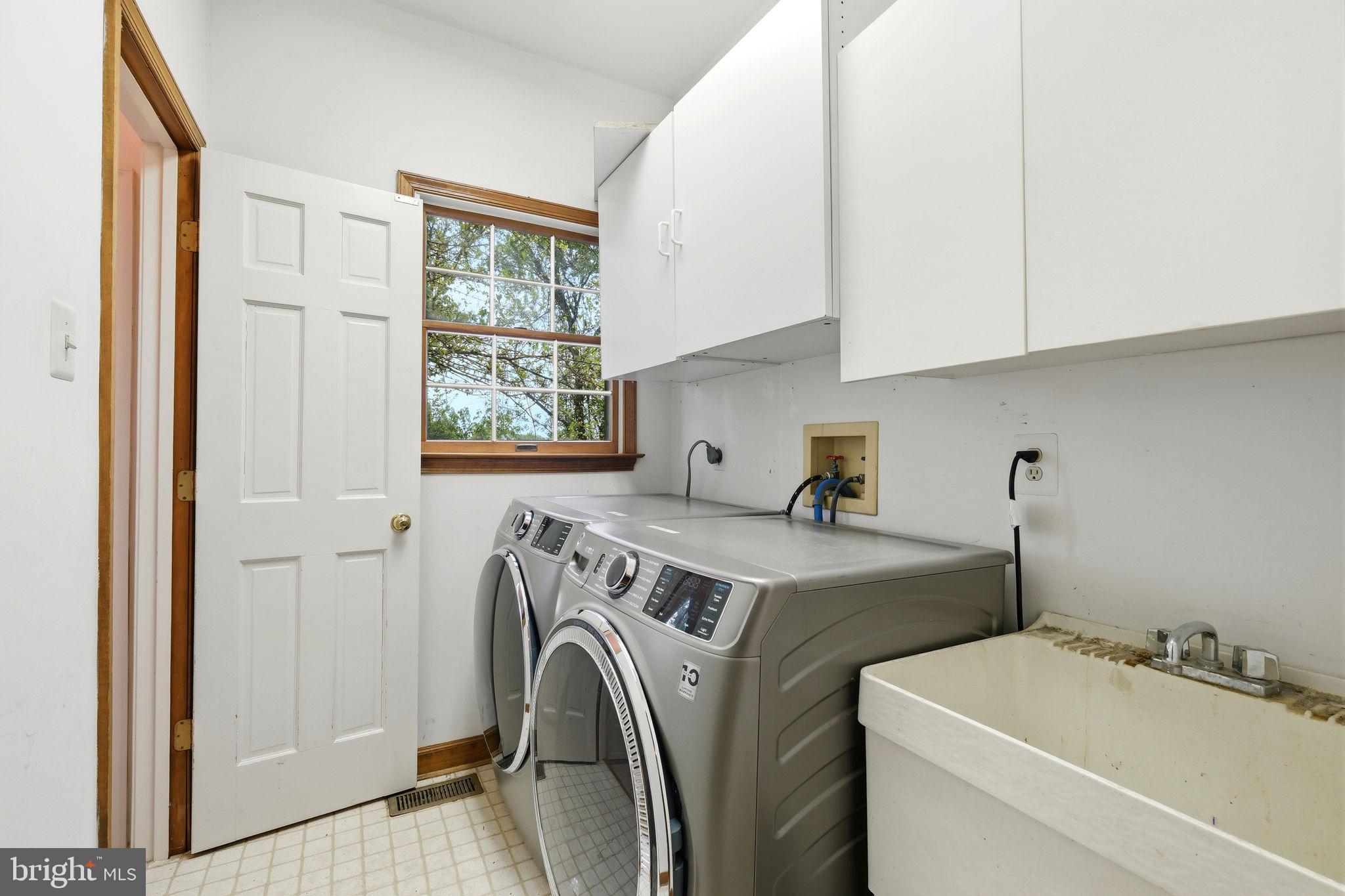 FLINTRIDGE - Residential