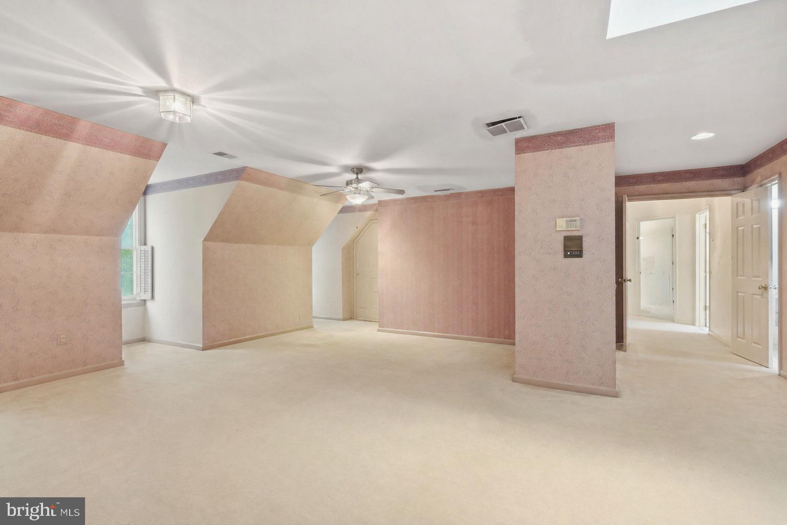 FLINTRIDGE - Residential