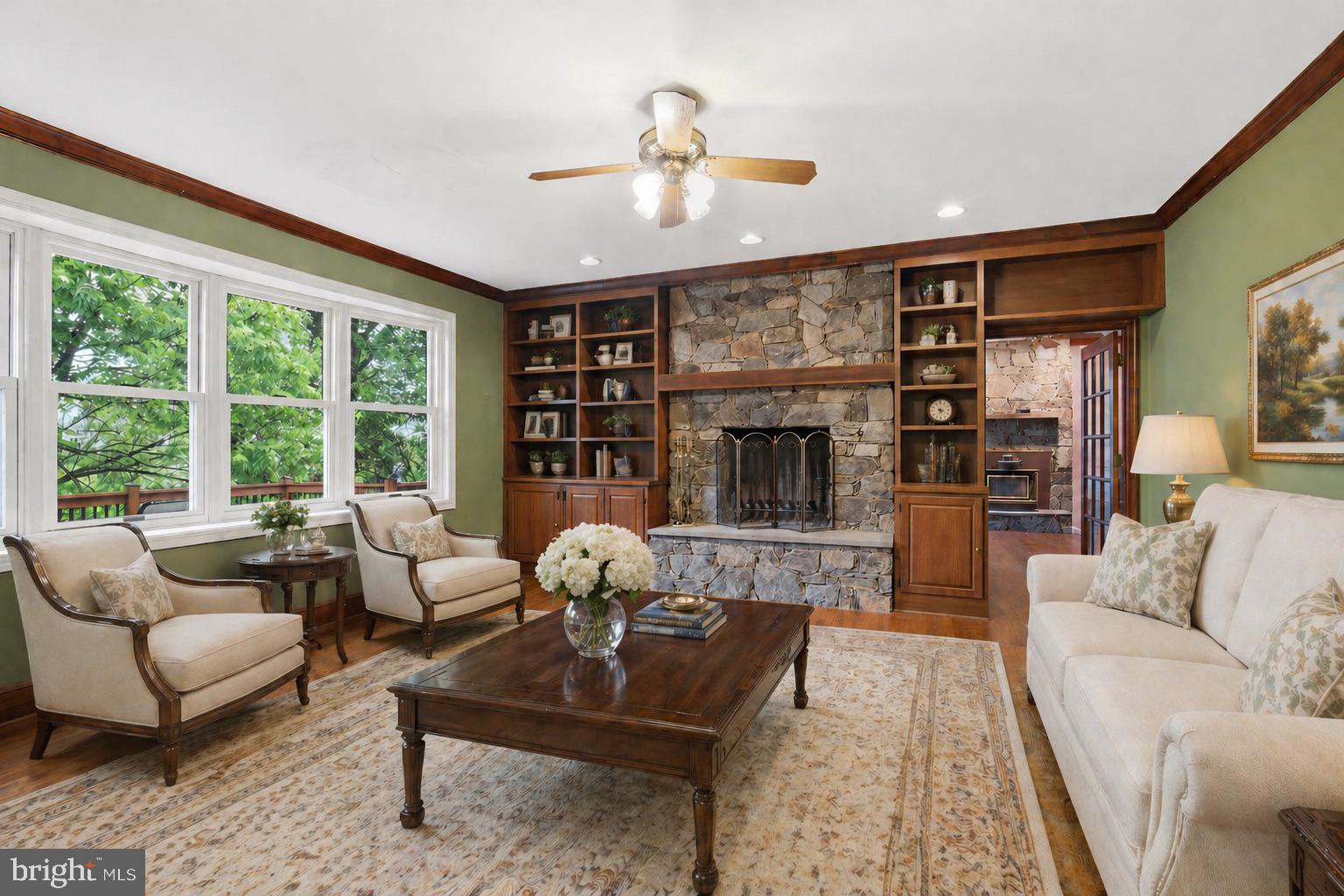 FLINTRIDGE - Residential