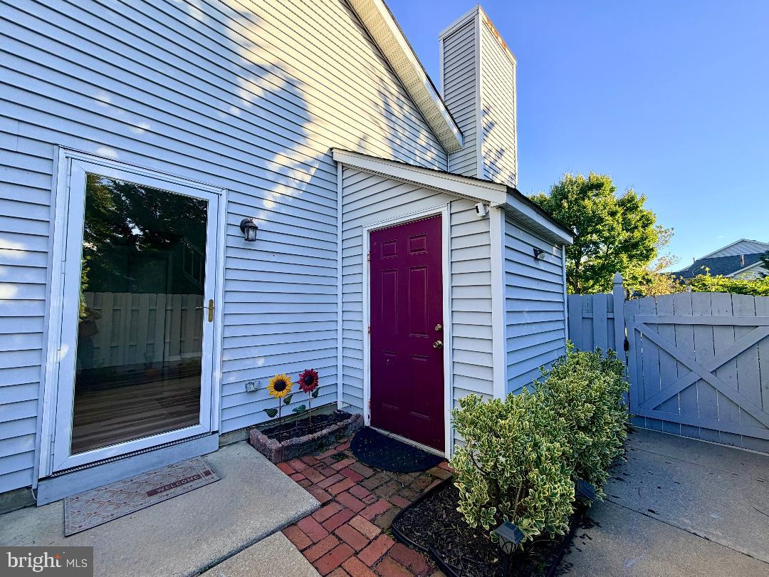 4 CINNAMON ROAD