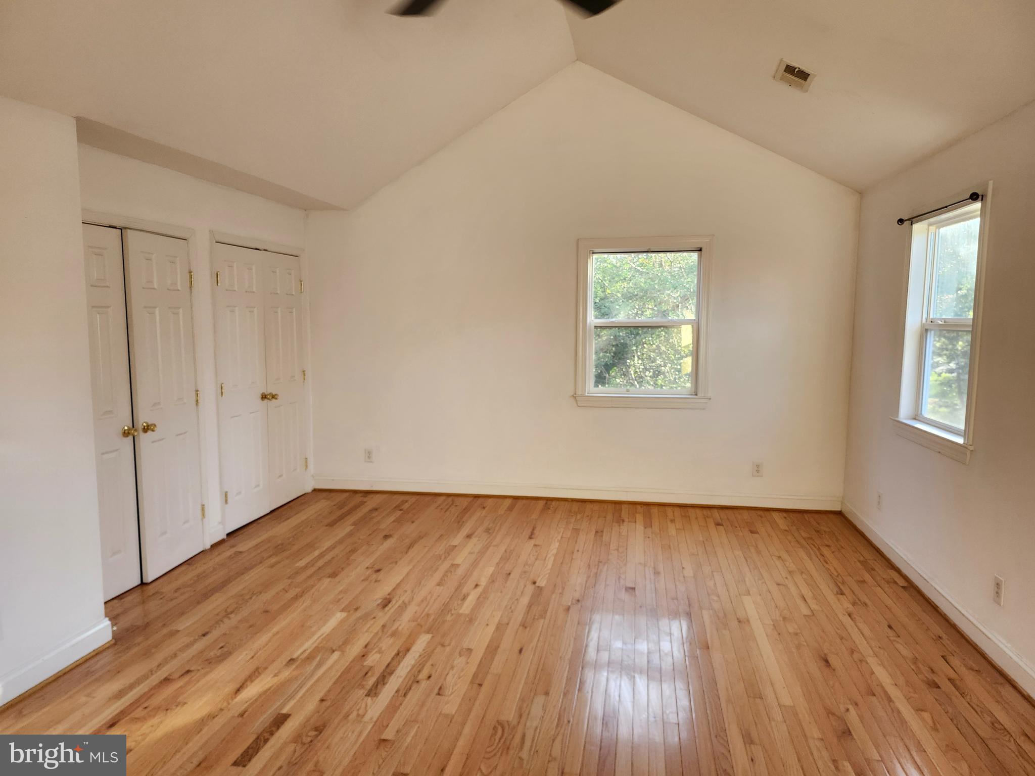 ESPERANZA FARMS - Residential