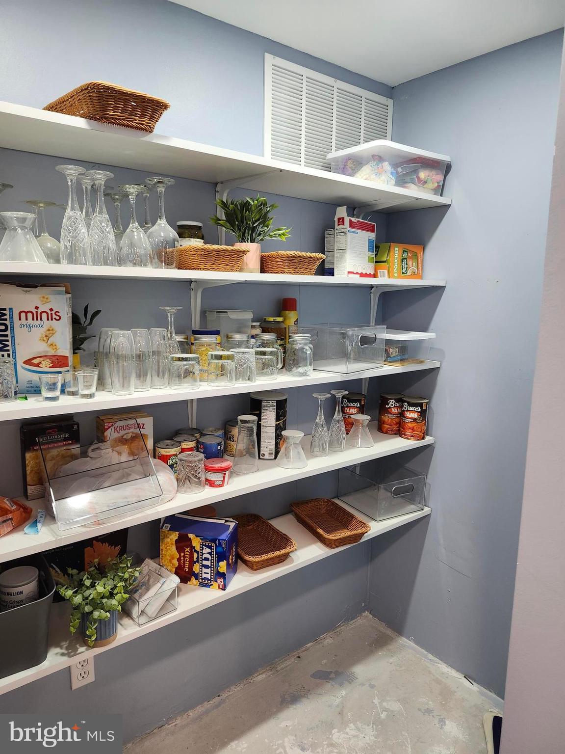 ESPERANZA FARMS - Residential