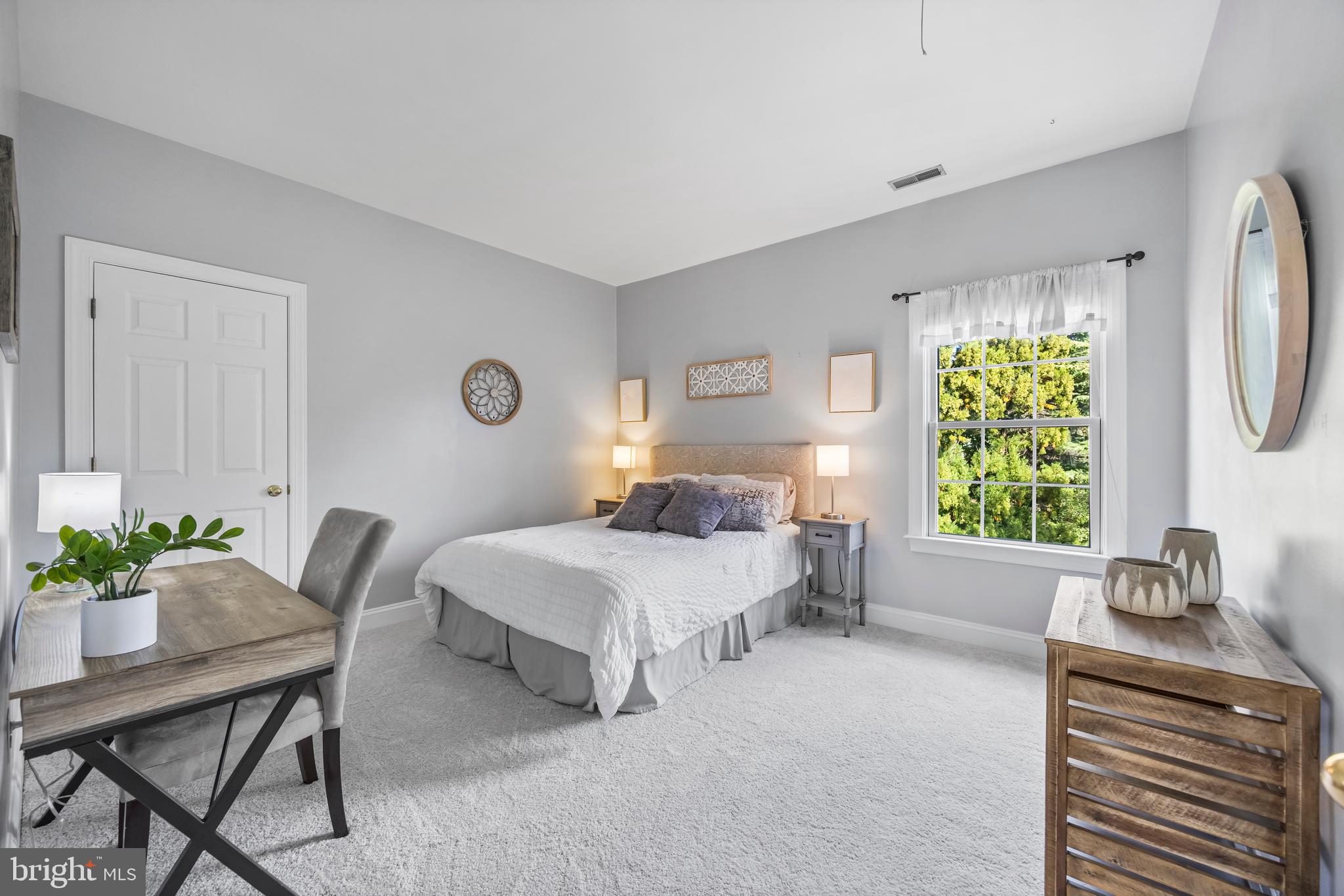 JENIFER RIDGE - Residential