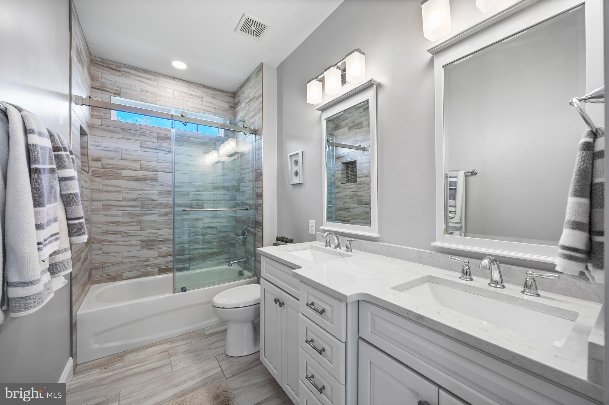 JENIFER RIDGE - Residential