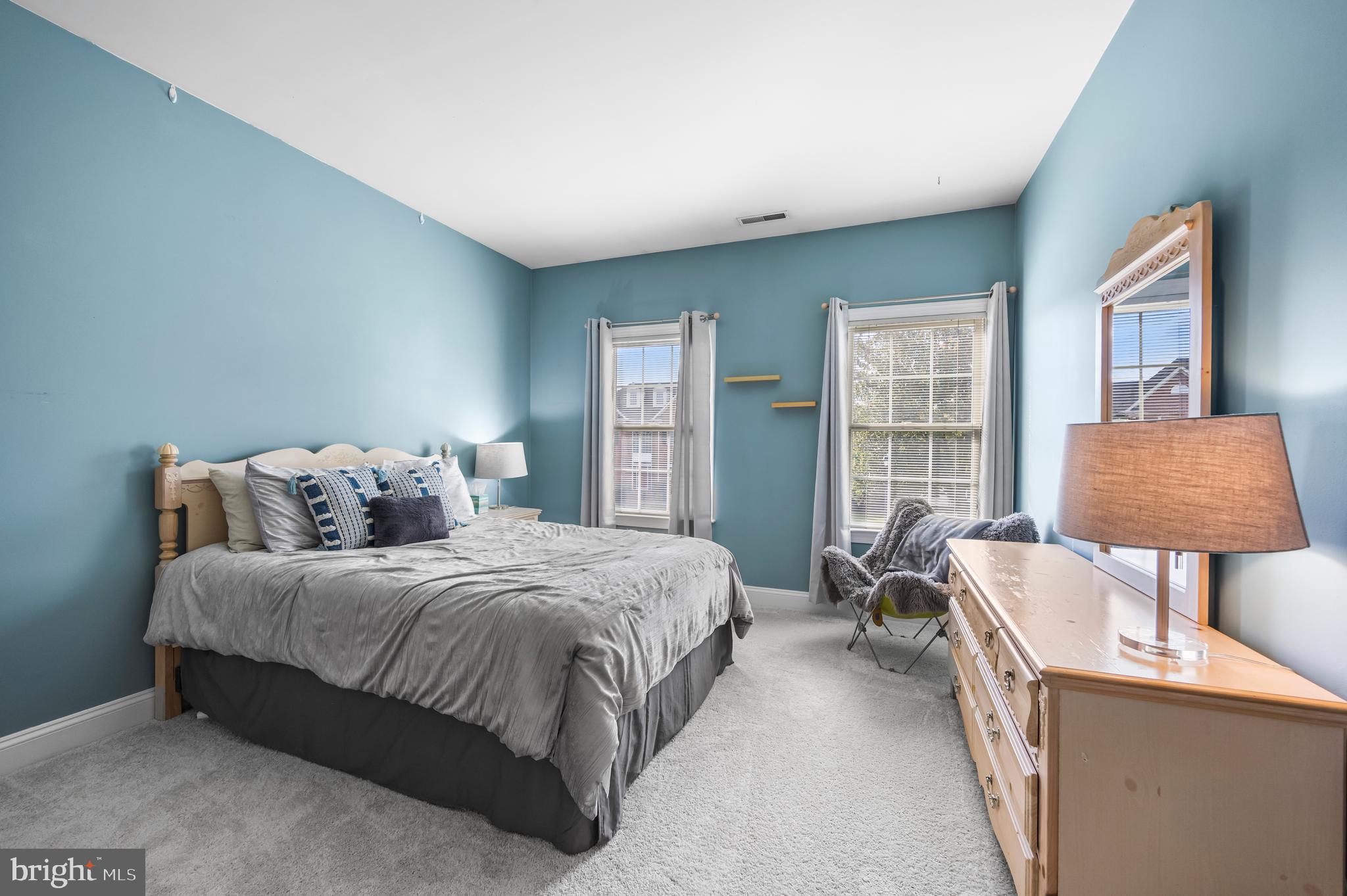 JENIFER RIDGE - Residential