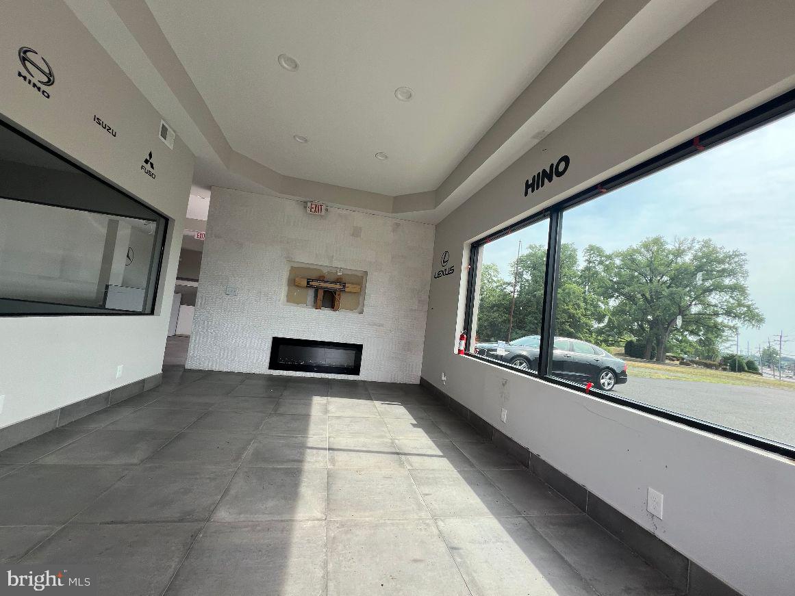 2913 ROUTE 130 S