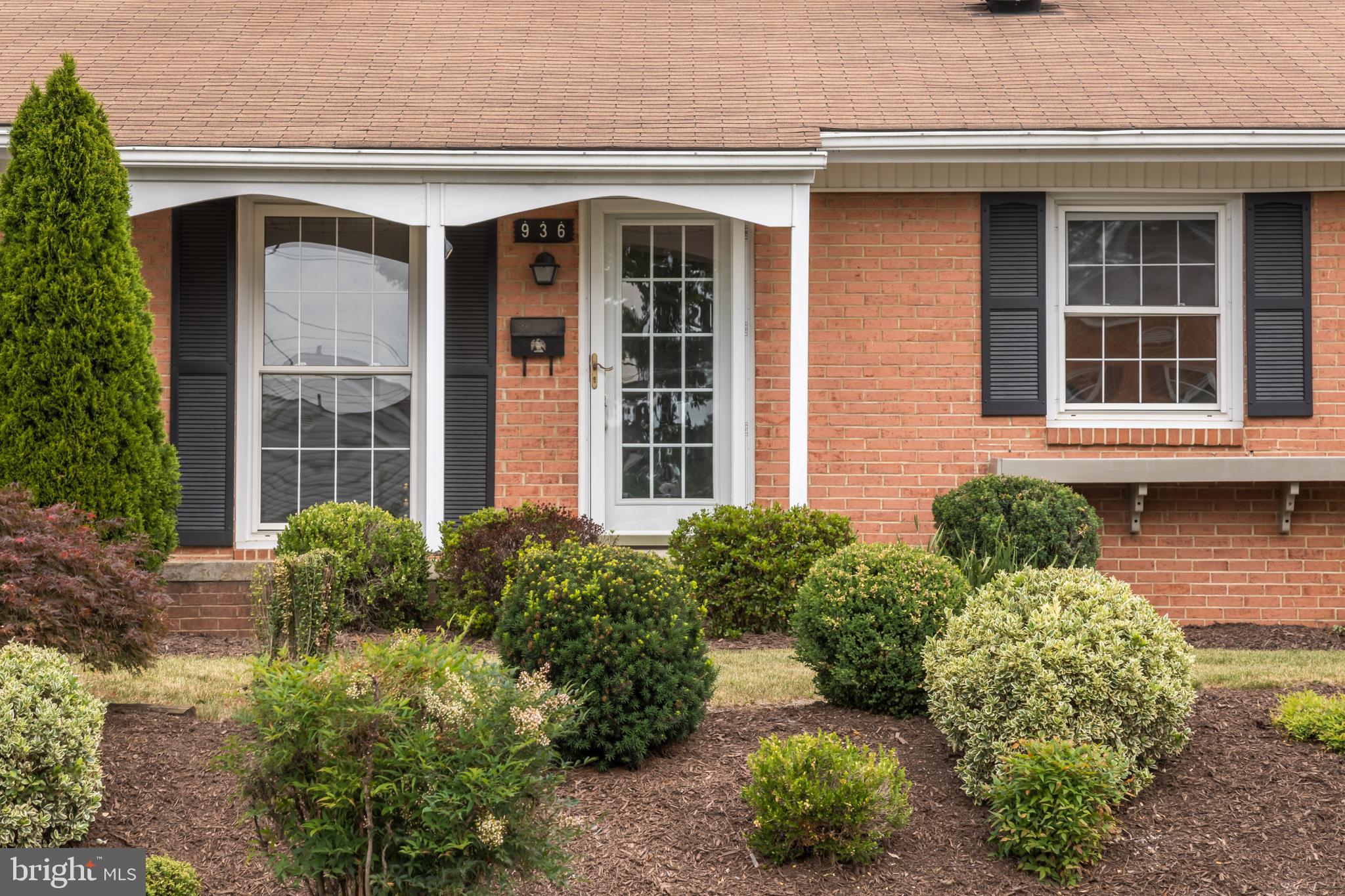936 ALLEN DRIVE