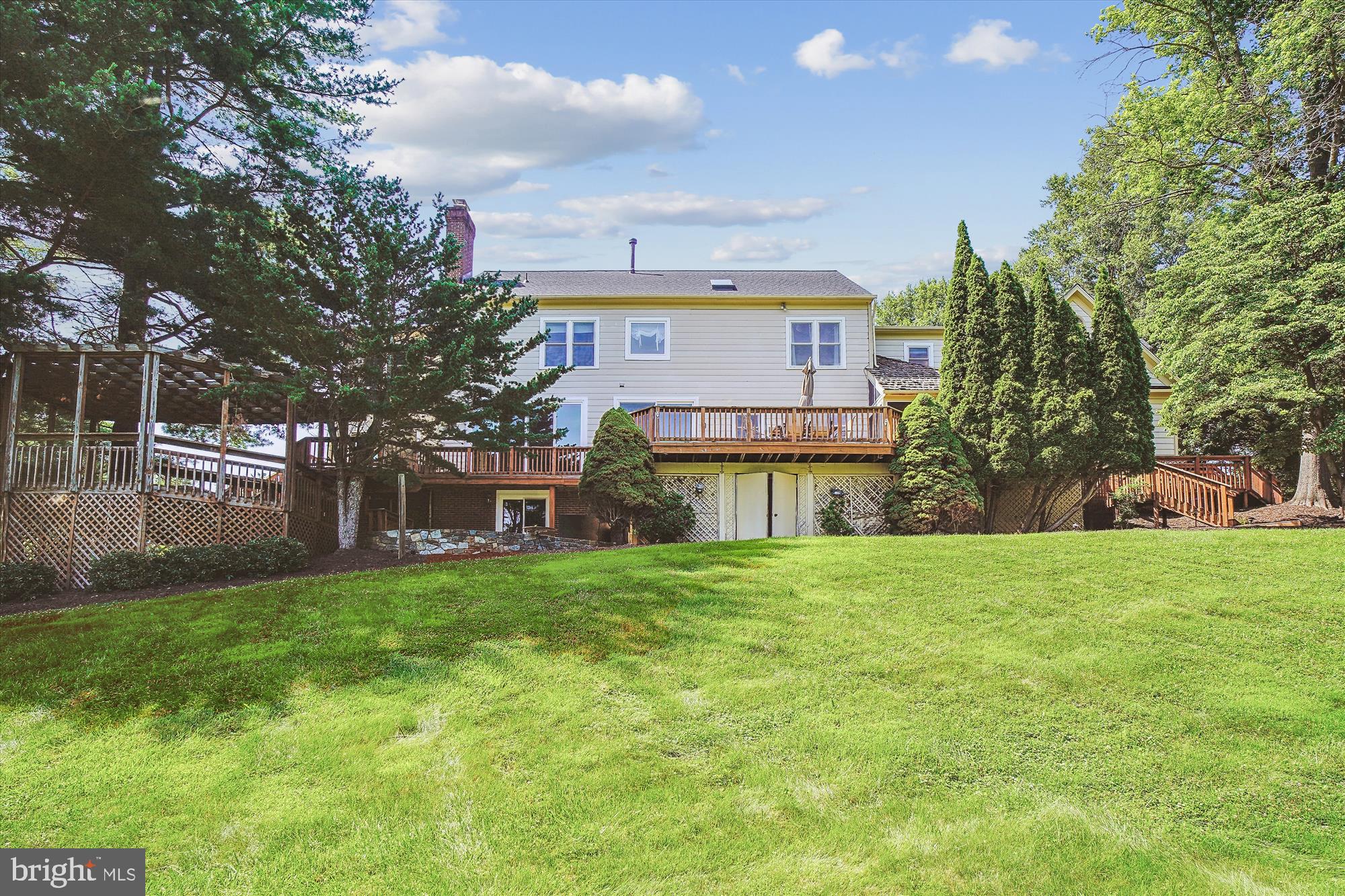 9140 GOSHEN VALLEY DRIVE