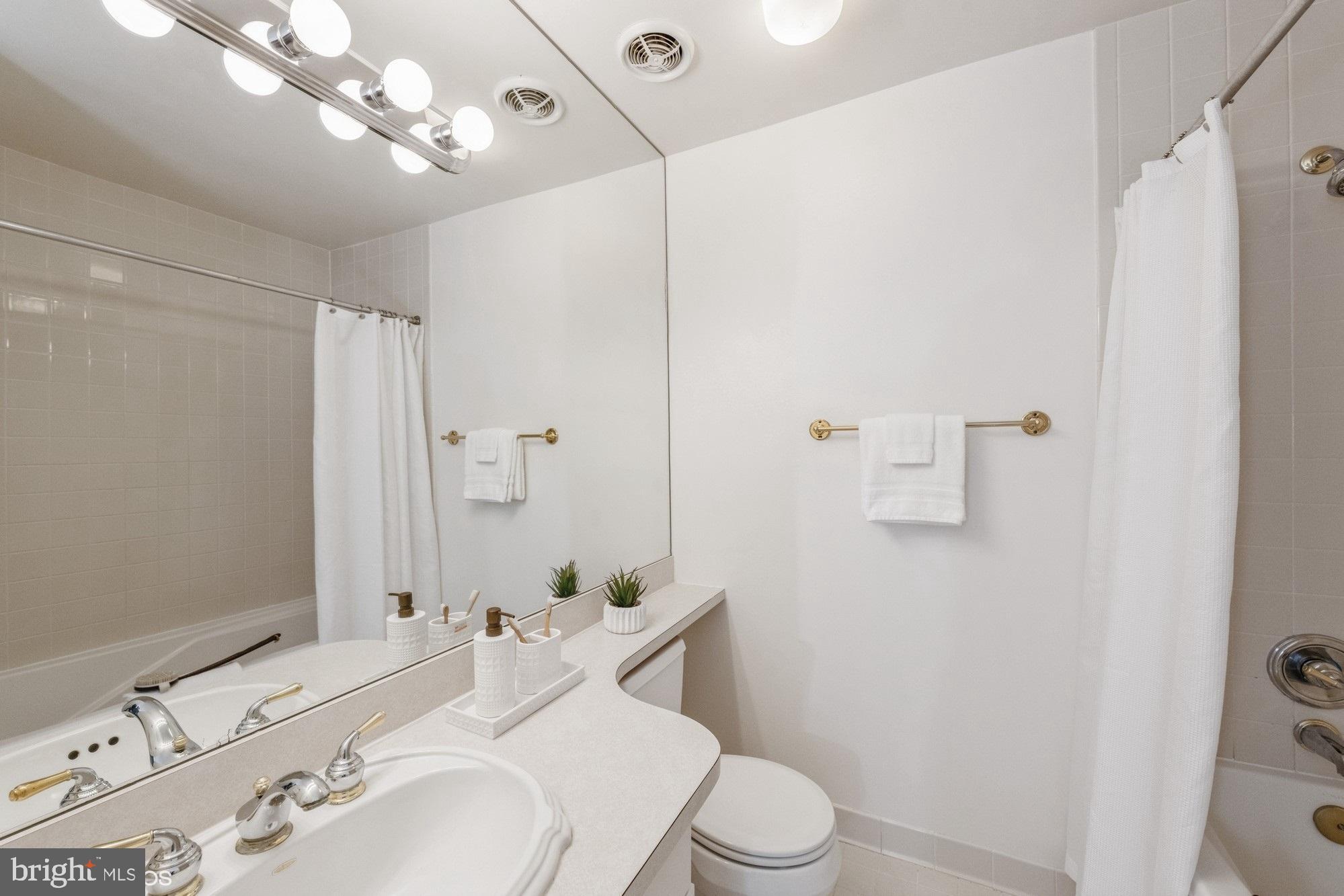 BERKSHIRE - Residential