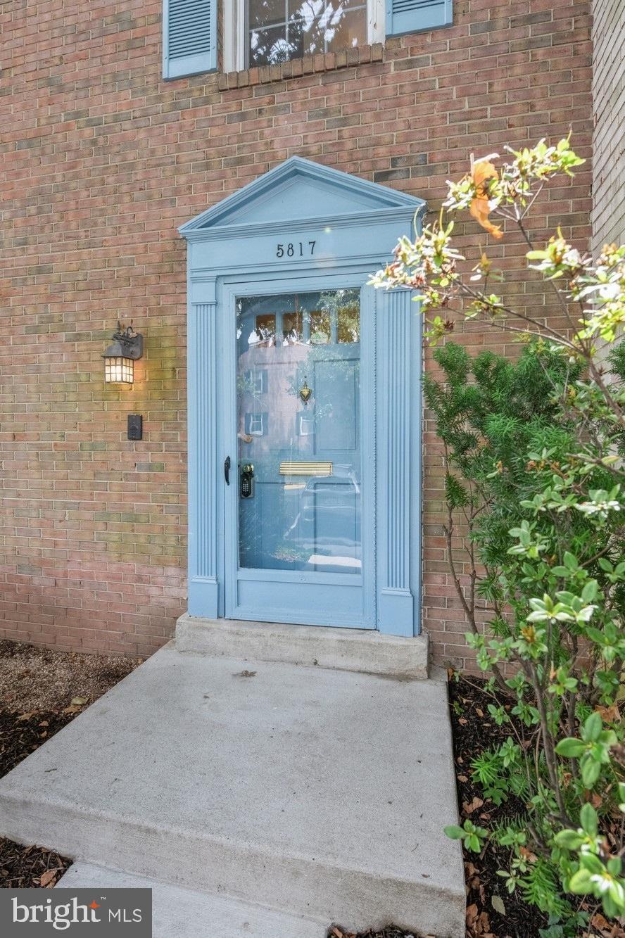 BERKSHIRE - Residential