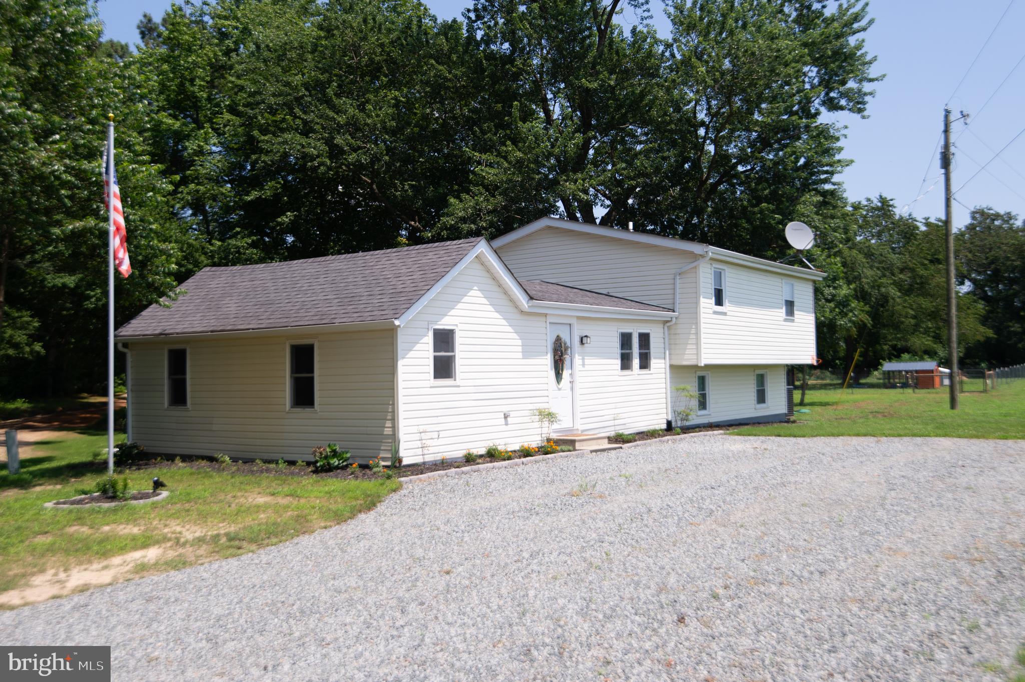 7881 DYER ROAD