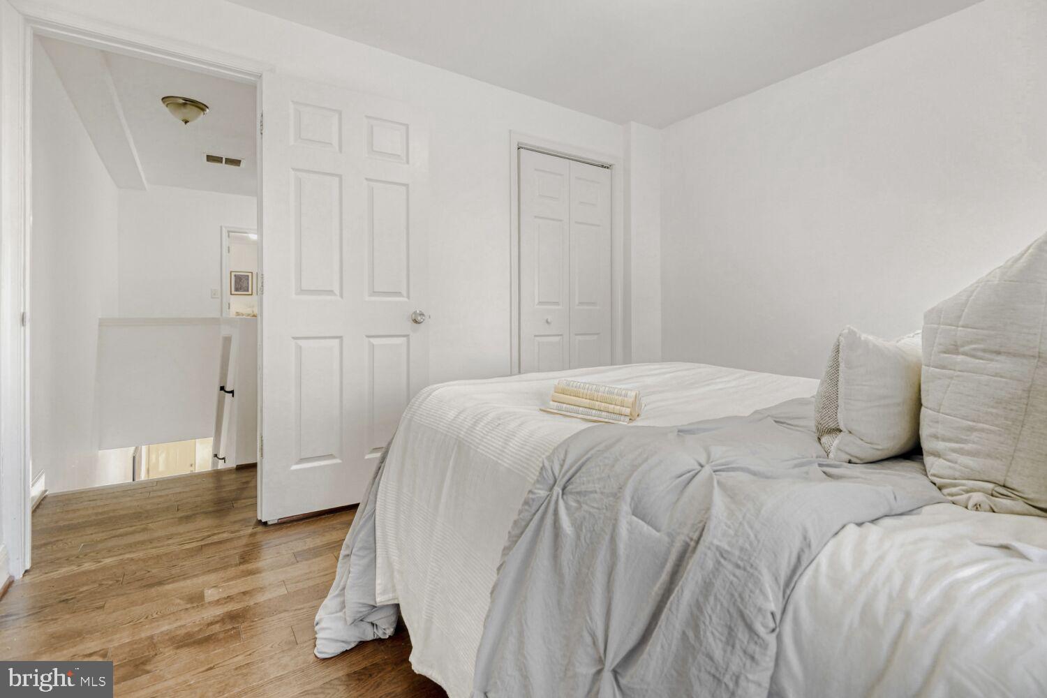 BROADWAY EAST - Residential