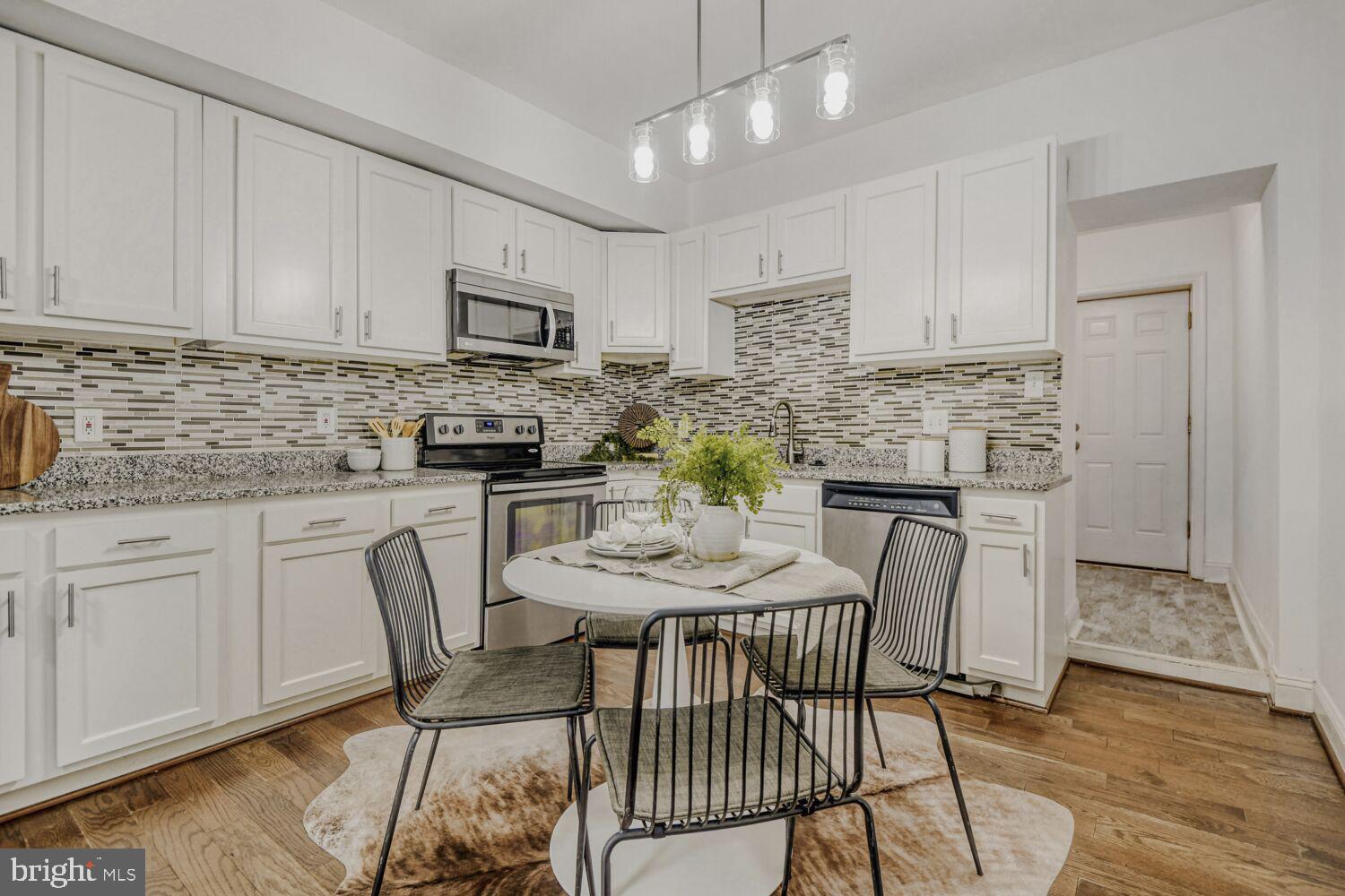 BROADWAY EAST - Residential