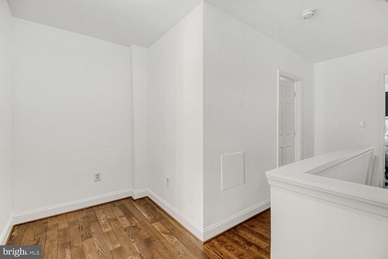 BROADWAY EAST - Residential