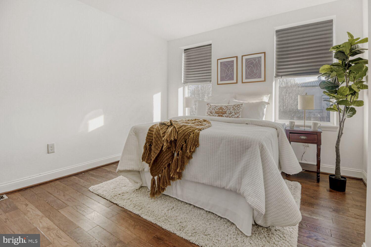 BROADWAY EAST - Residential