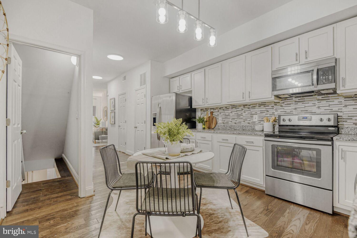 BROADWAY EAST - Residential