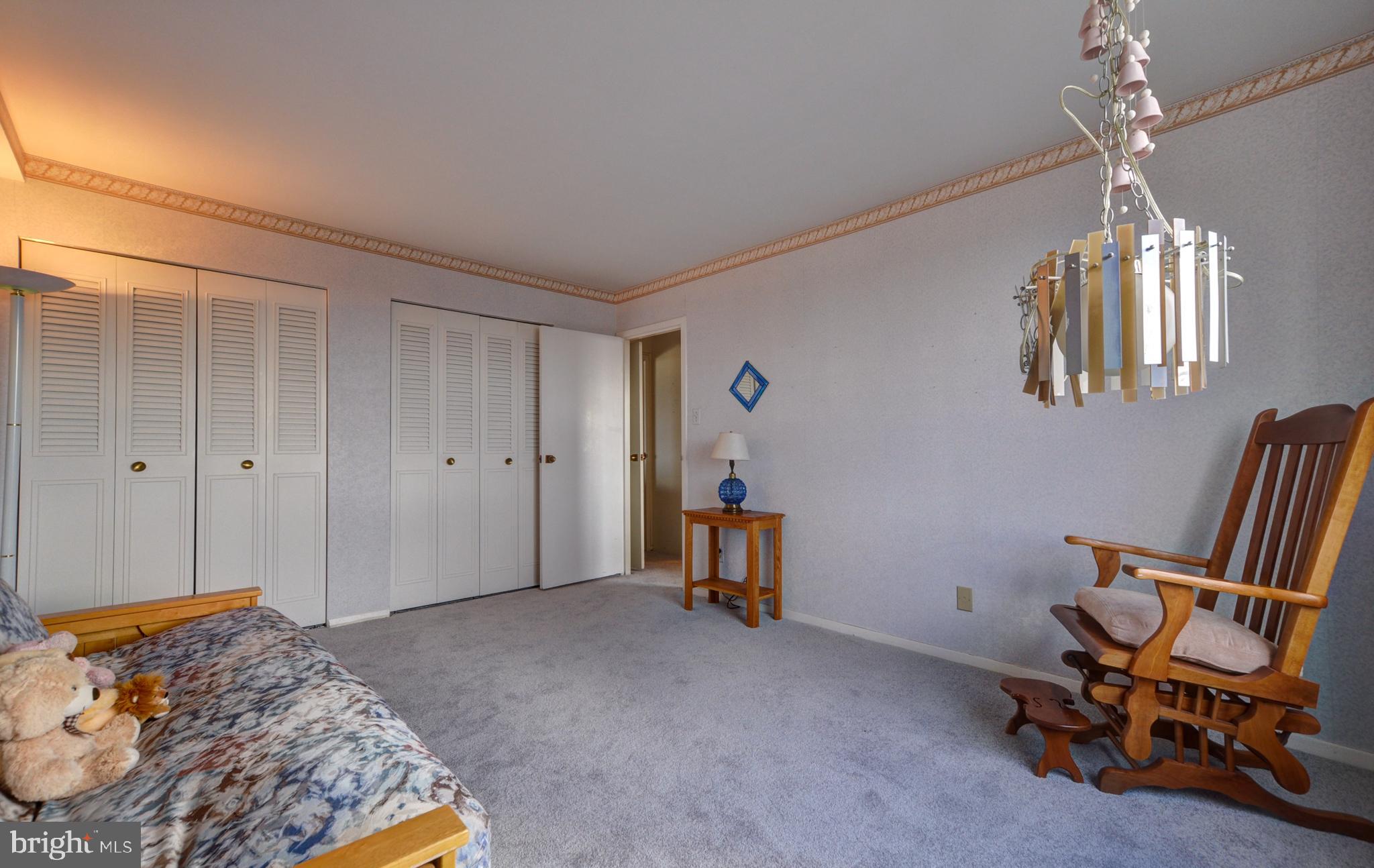 WASHINGTONIAN TOWER - Residential