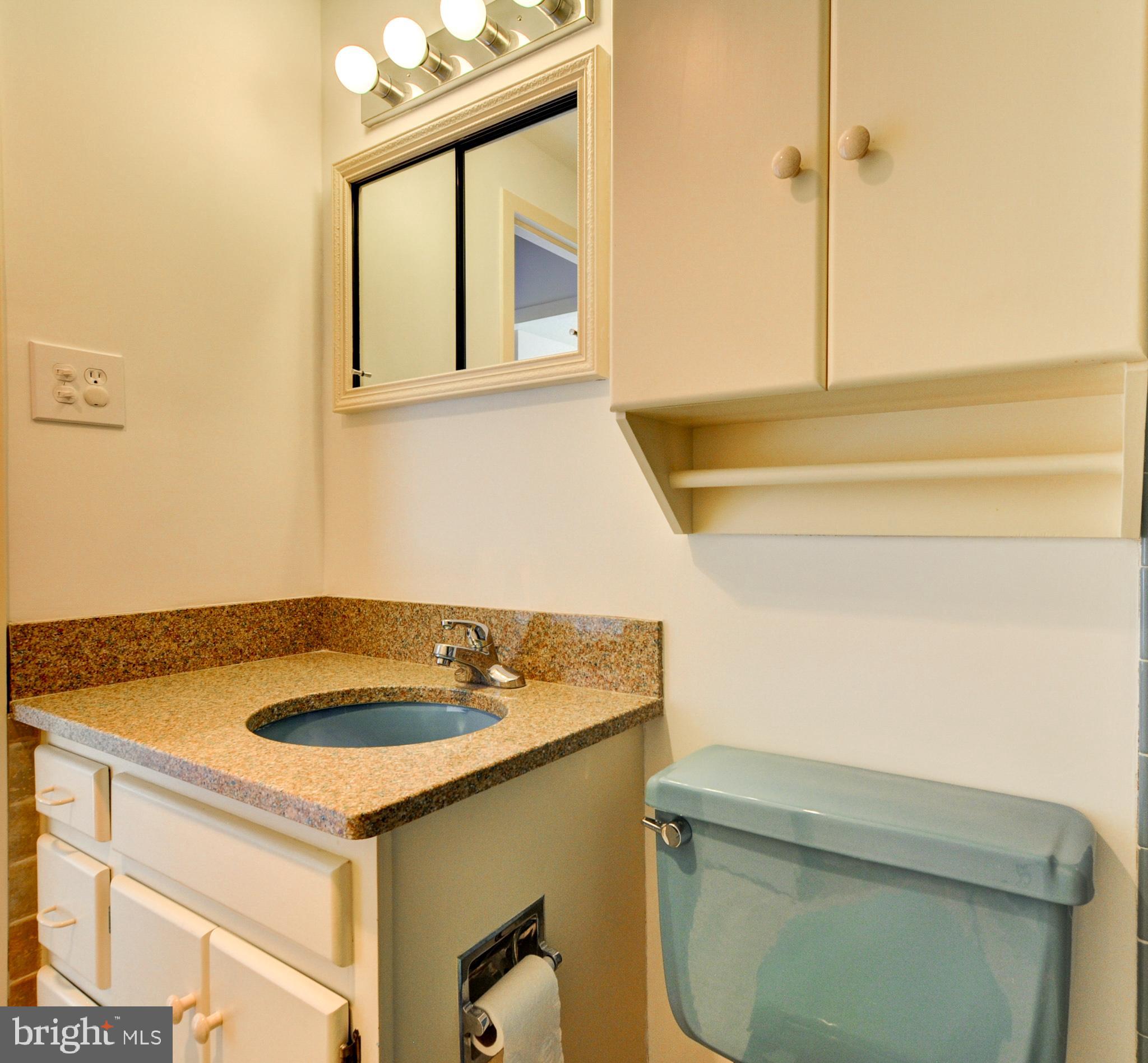 WASHINGTONIAN TOWER - Residential