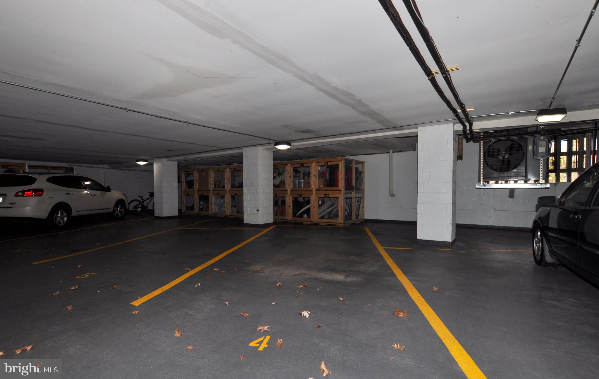 WASHINGTONIAN TOWER - Residential