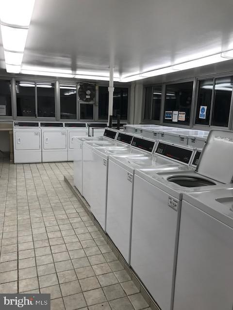 WASHINGTONIAN TOWER - Residential