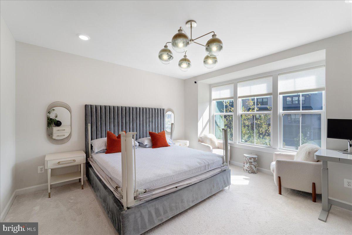 WOODLAND PARK - Residential Lease