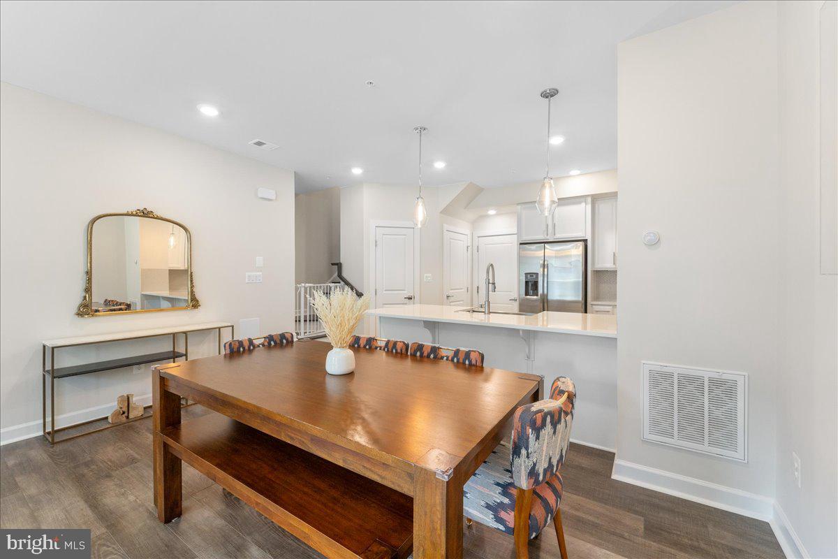 WOODLAND PARK - Residential Lease