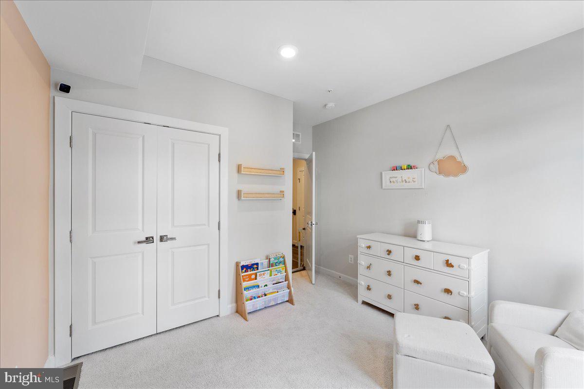 WOODLAND PARK - Residential Lease