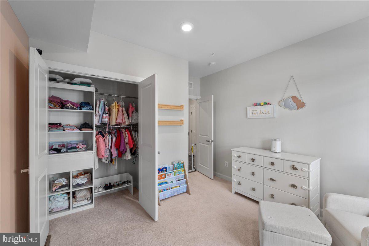 WOODLAND PARK - Residential Lease