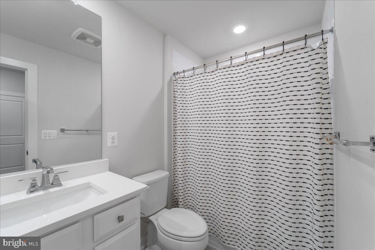 WOODLAND PARK - Residential Lease