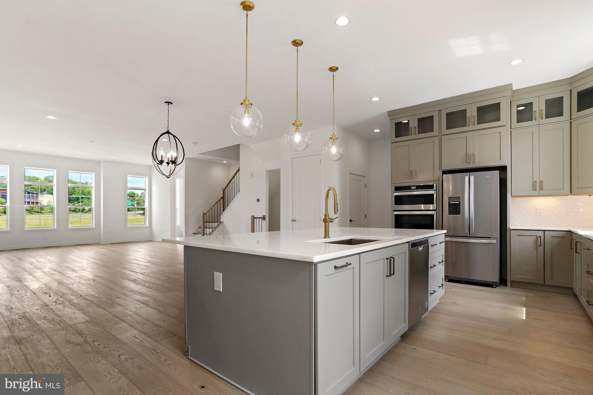 REGENCY AT BELMONT - Residential