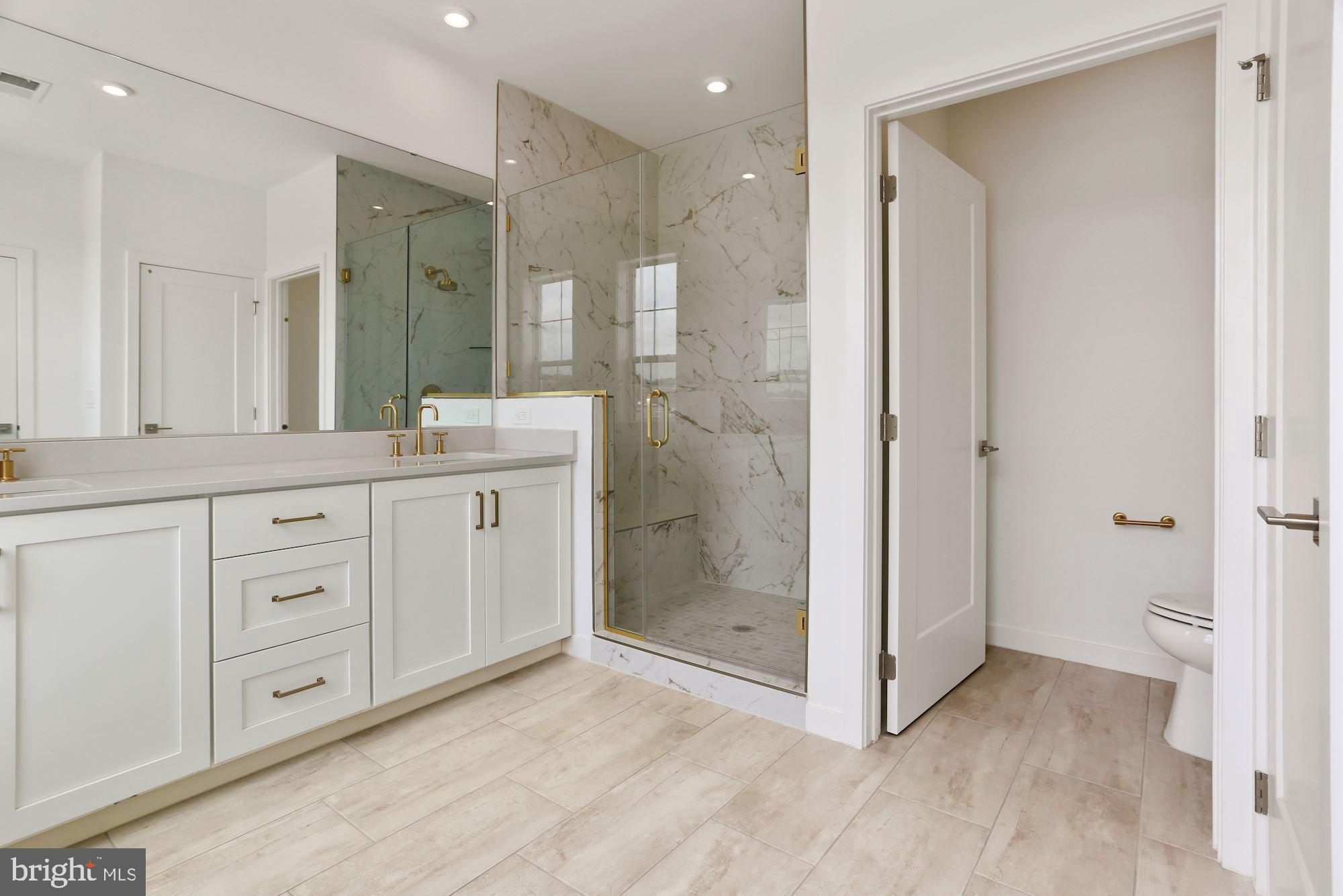 REGENCY AT BELMONT - Residential