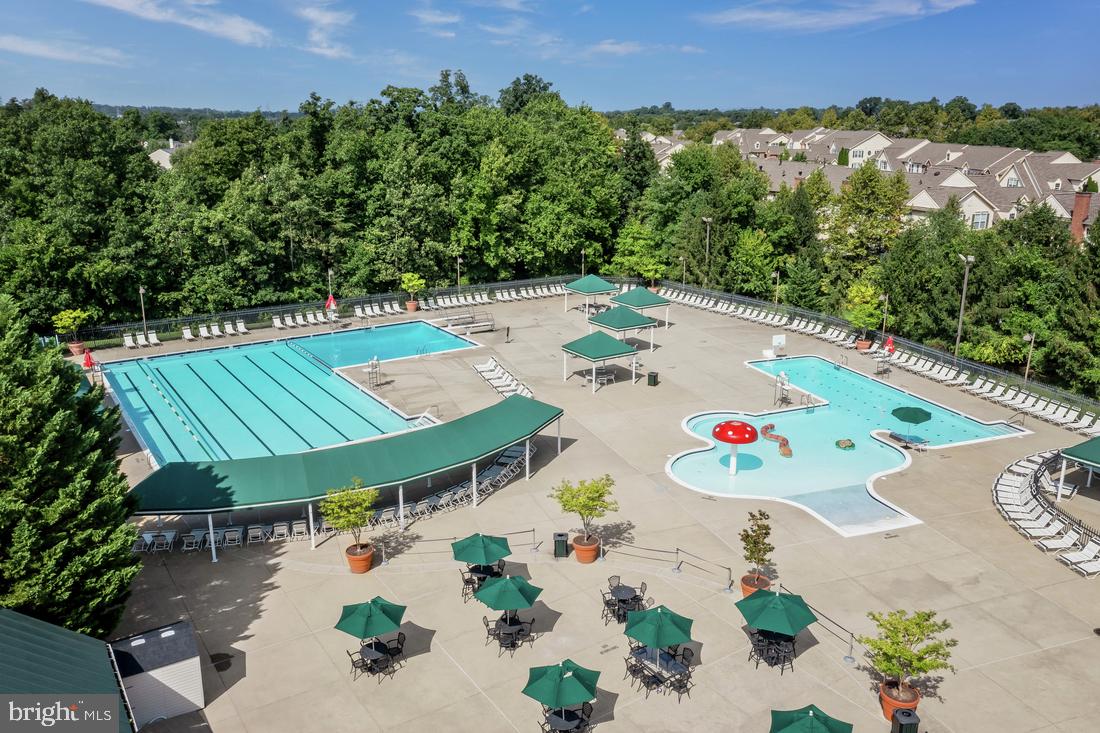 REGENCY AT BELMONT - Residential