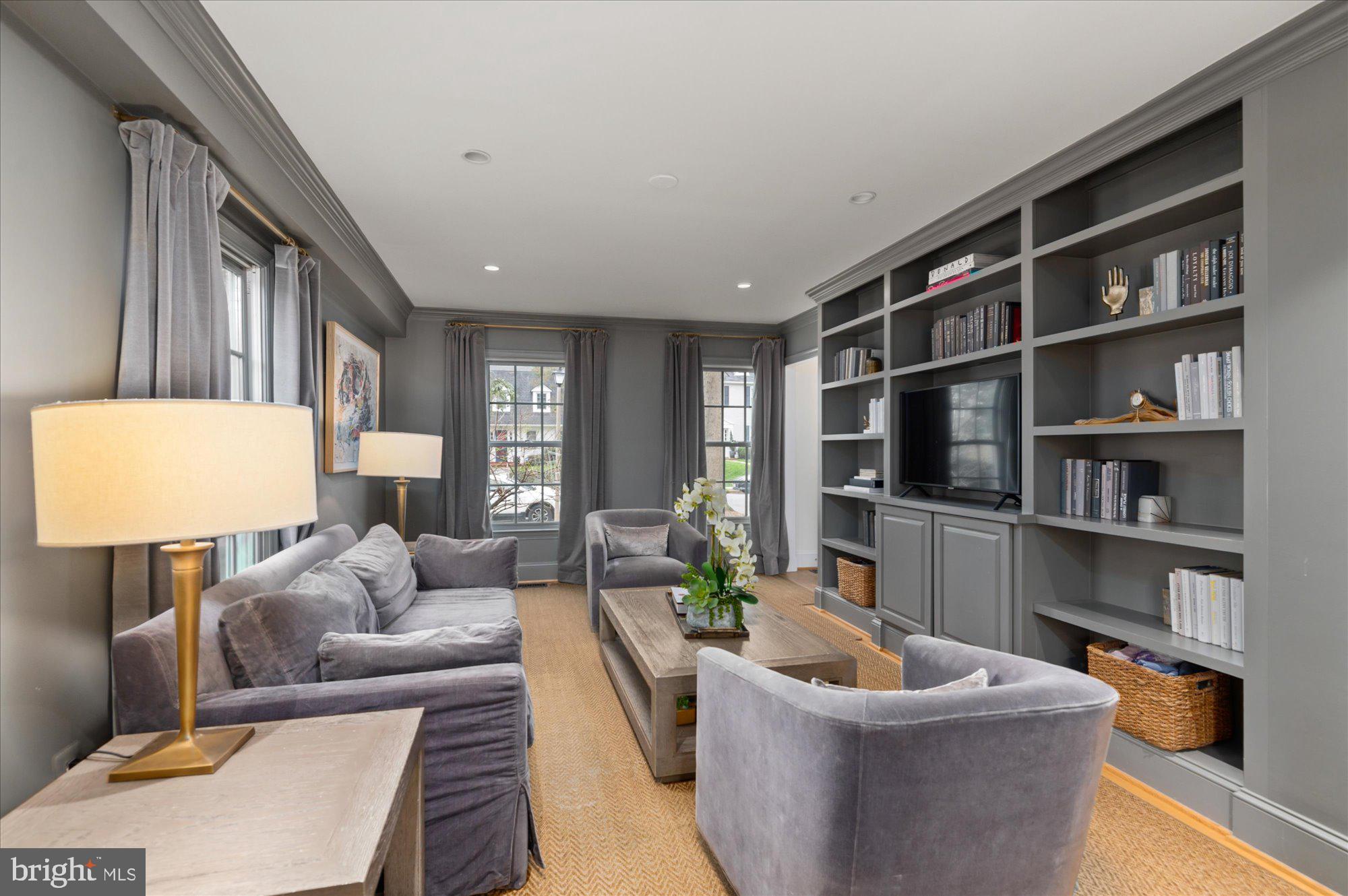 ROSEMONT - Residential