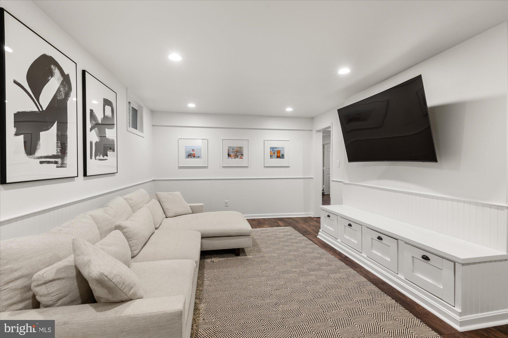 ROSEMONT - Residential