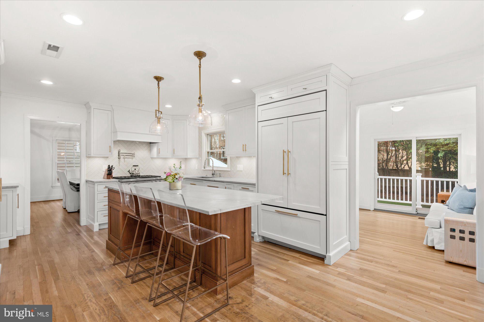 ROSEMONT - Residential