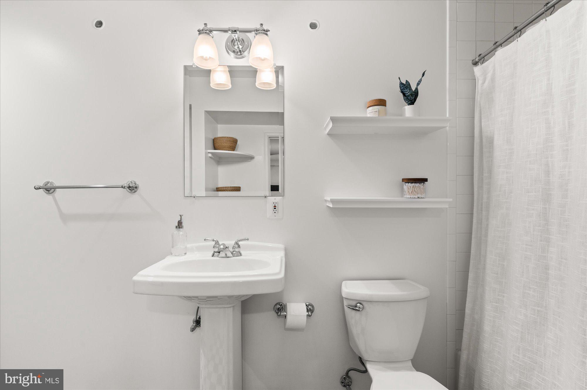 ROSEMONT - Residential