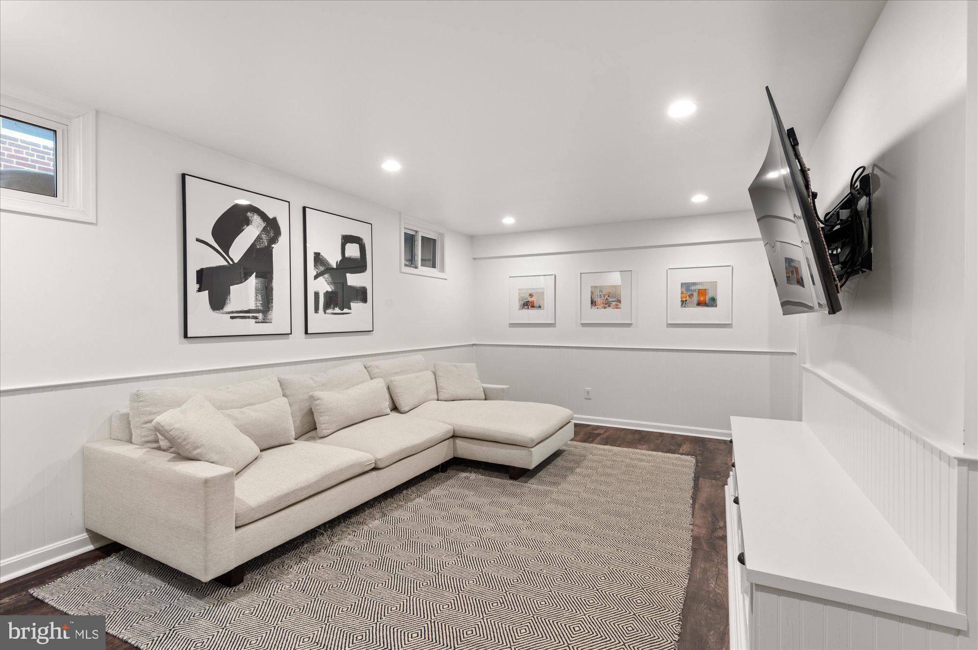 ROSEMONT - Residential