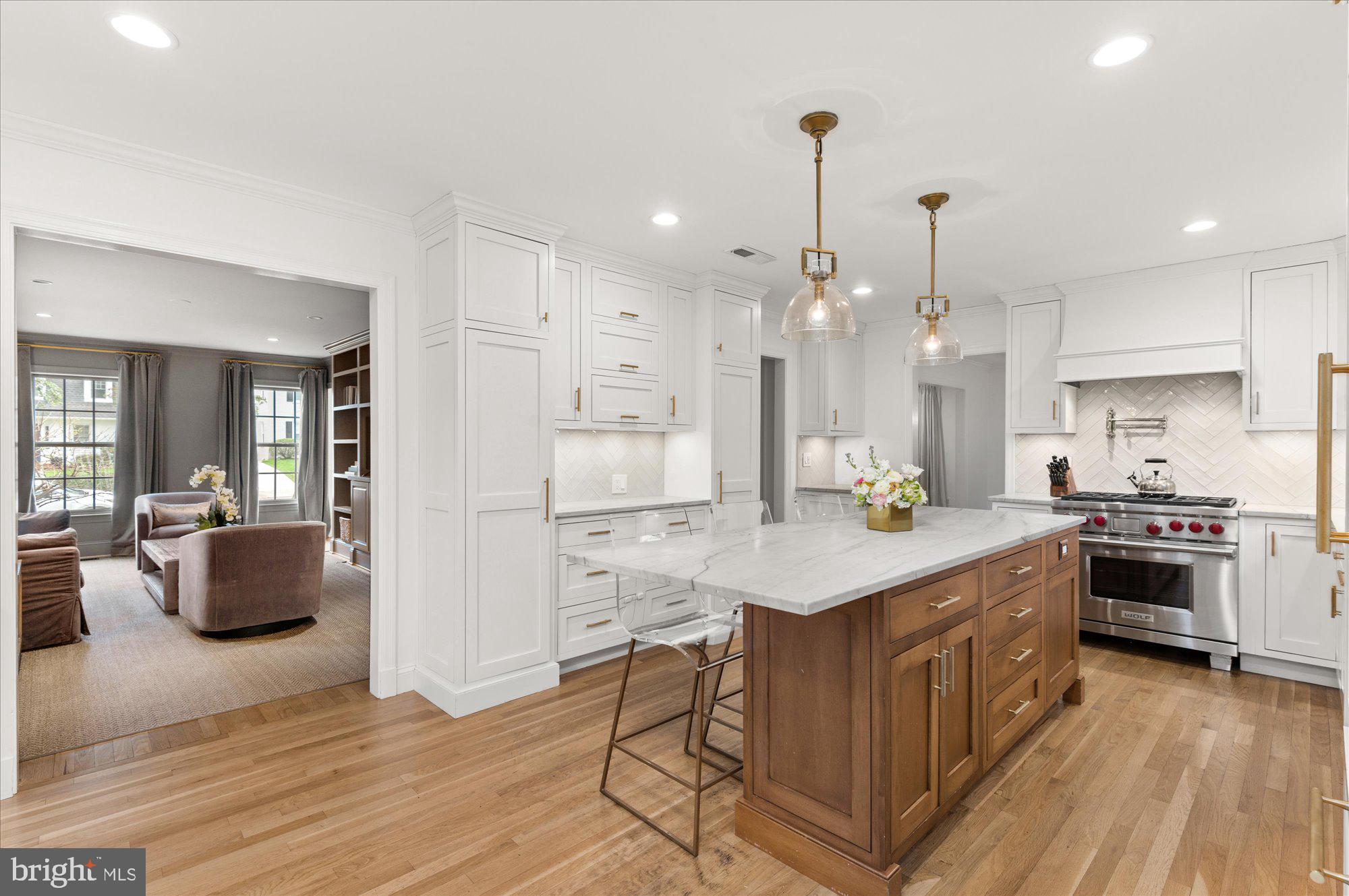 ROSEMONT - Residential